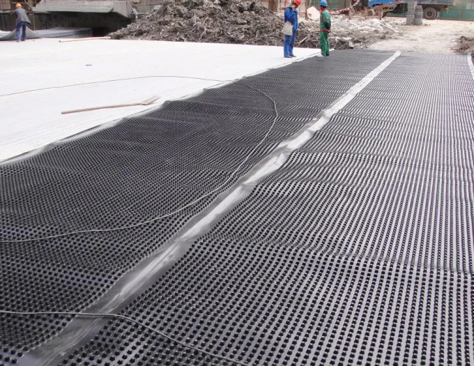 Прямоугольная водонепроницаемая HDPE дренажная доска для зеленой крыши 8